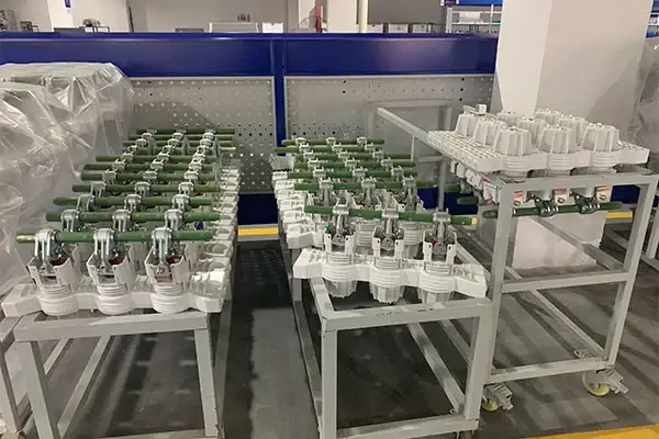 Transformadores de potencia: componentes centrales para la conversión de voltaje y la transferencia de energía